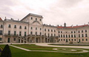 Дворец Эстерхази в Венгрии