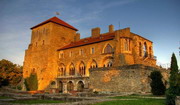 Замок в Тати